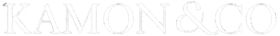 Logotipo oficial de Kamon & Co en color blanco, fondo transparente.